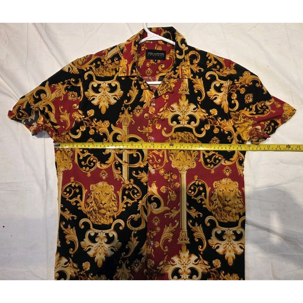 Drill Clothing Company Shirt Size Small Red and Black Gold Scepter Lion - Picture 6 of 7